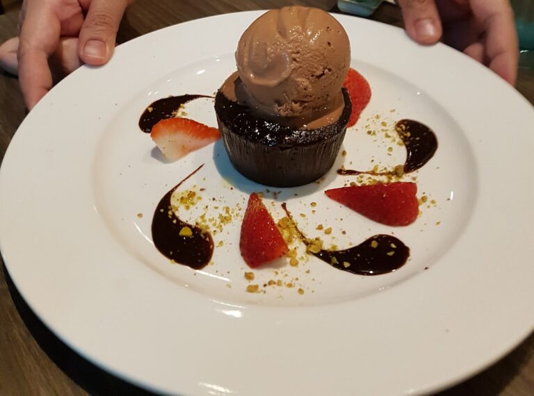 AF1QipOVCDb4 ao310kjd6C2aZgmkwvlrdWge F5Bzws s1536 768x570