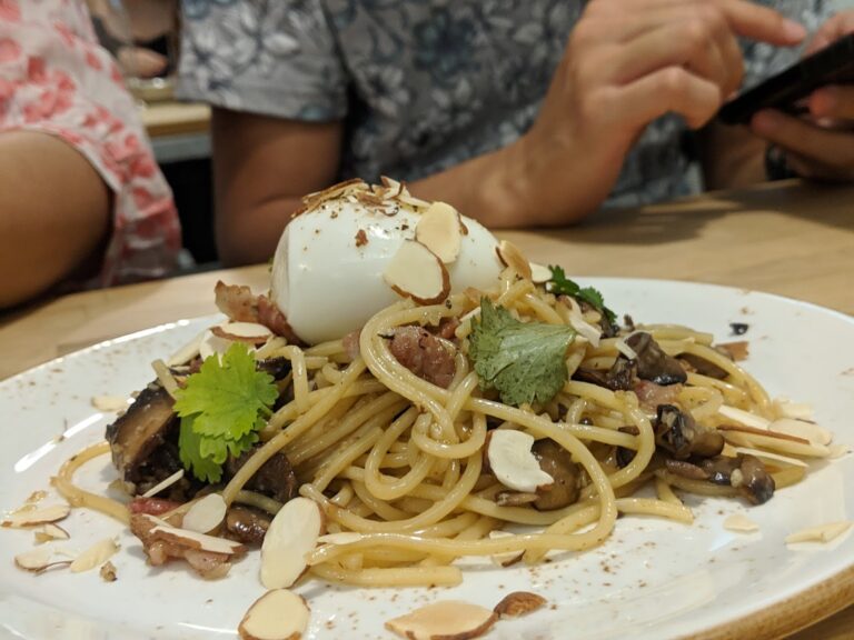 AF1QipOeR1CBPenx78vaVawi2 t8rUhJ0g  ZktDQVhA s1536 768x576