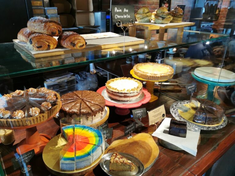 AF1QipP Khfb6OOaxc4TVBcKEgd 23RhQq4GWGnfEc9C s1536 768x576