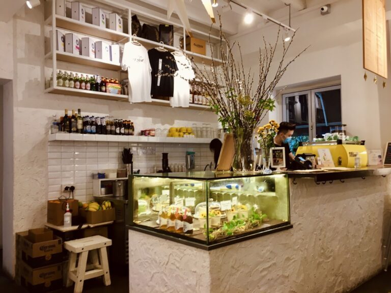 AF1QipP XDYZKCobI6UO5 MzSxgJ9d5L1zuSYEU30thY s1536 768x576