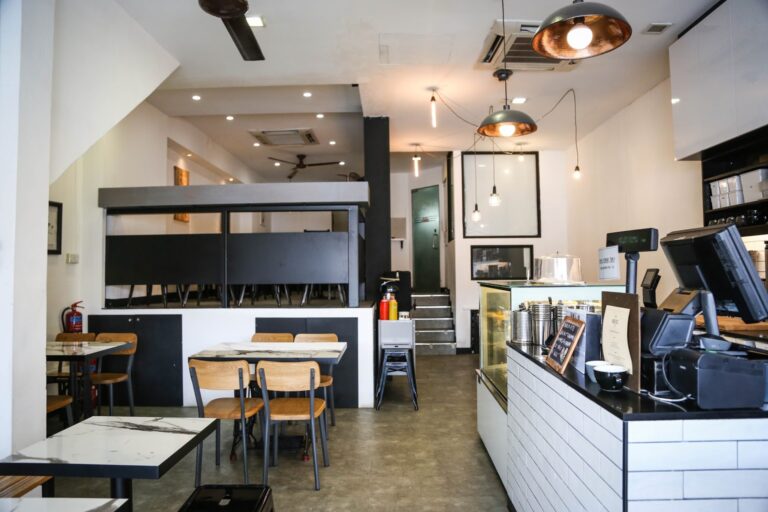 AF1QipP7iBS8Deriz oX0qFLLHv859TrzJ4K 4ITFs5Q s1536 768x512